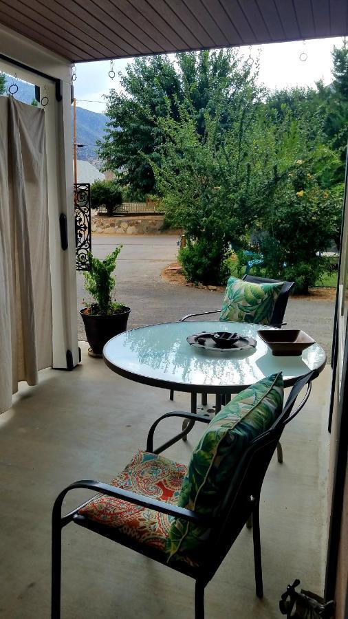 Sacred Mtn River Suites Kernville Exterior photo